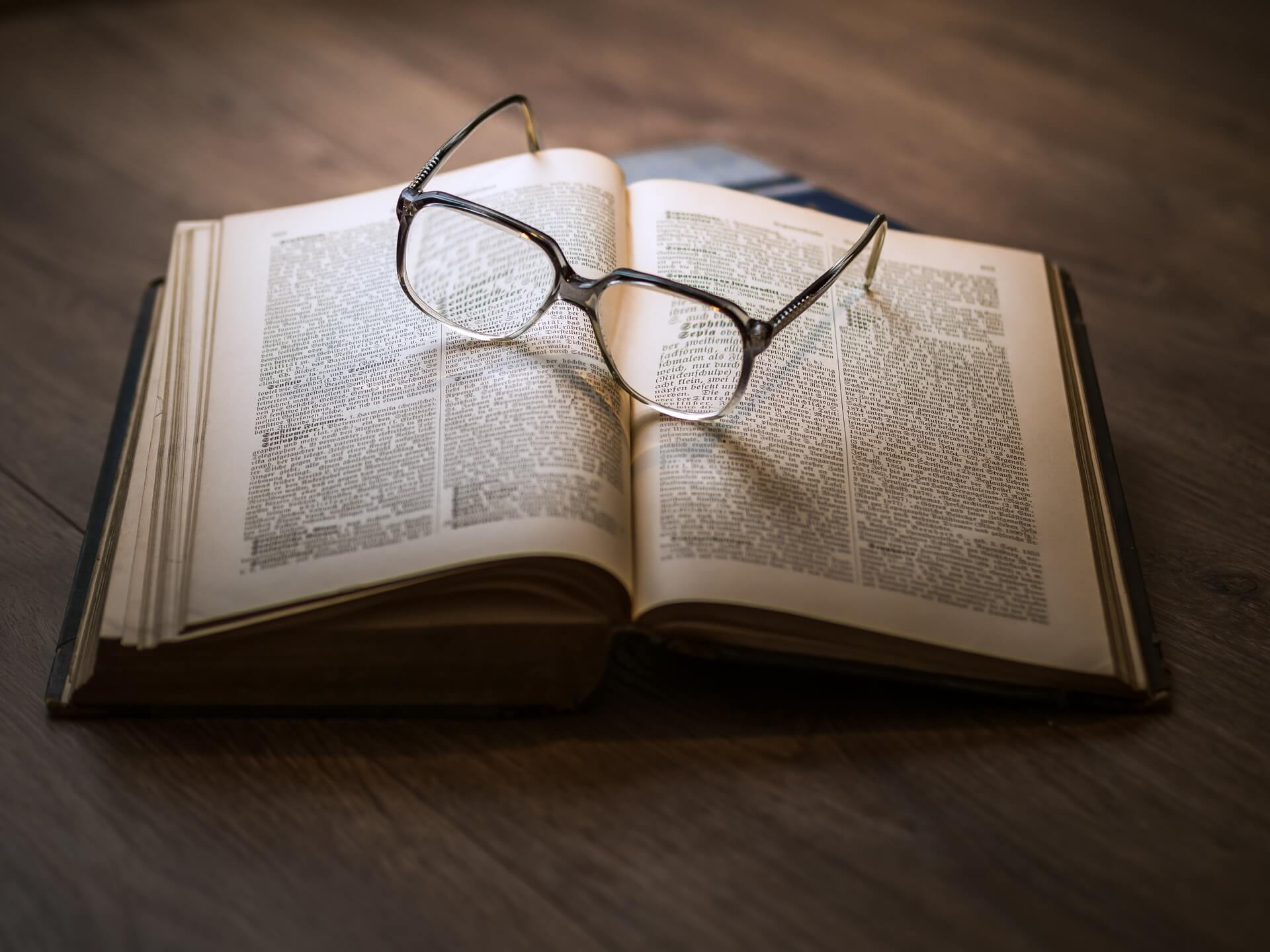 text-classification-python-spacy-linear-regression